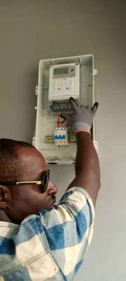 最大電流80Aの商用電気メーター、透明端子カバー付属